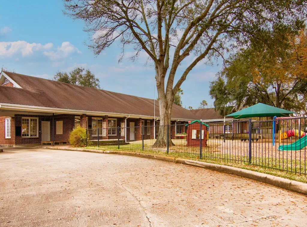 Riverbend Montessori School in Sugar Land Texas